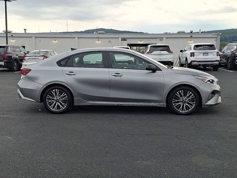 Certified 2023 Kia Forte GT-Line FWD image 7