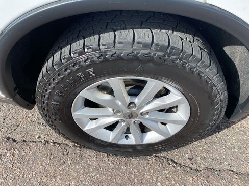 Used 2019 Dodge Durango SXT w/ 3rd Row Seating Group image 13