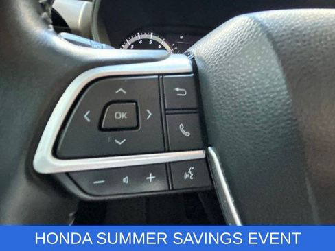 Used 2023 Toyota Highlander LE FWD image 25