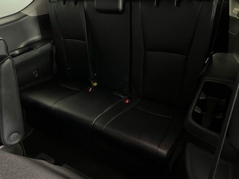 Used 2025 Toyota Grand Highlander AWD image 26