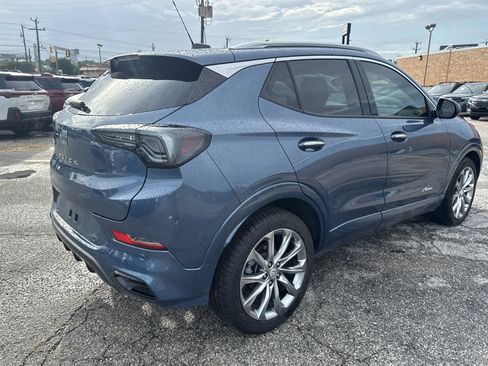 Used 2025 Buick Encore GX Avenir w/ Avenir Convenience Package FWD image 4