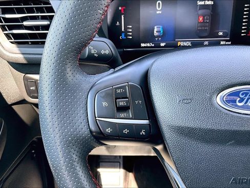 Used 2023 Ford Escape ST-Line AWD/4WD image 17
