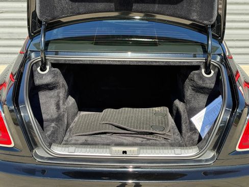 Used 2018 Rolls-Royce Ghost RWD image 35