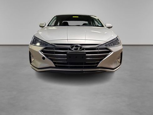 Used 2019 Hyundai Elantra SE w/ Cargo Package FWD image 12