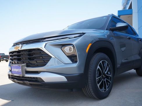 New 2026 Chevrolet TrailBlazer LT w/ Driver Confidence Package image 4