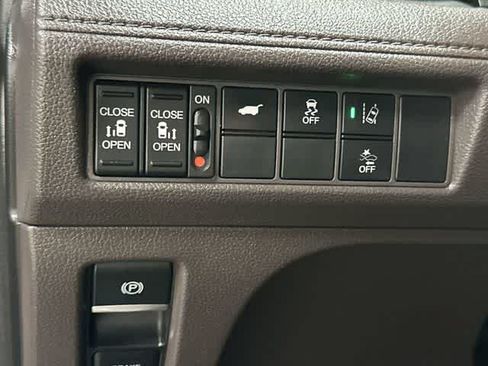 Used 2019 Honda Odyssey EX-L image 19