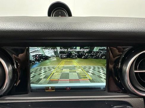 Certified 2020 Mercedes-Benz SLC 300 image 25