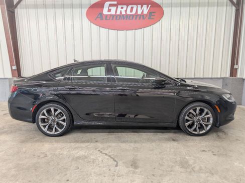 Used 2016 Chrysler 200 S w/ Navigation & Sound Group I AWD/4WD image 15