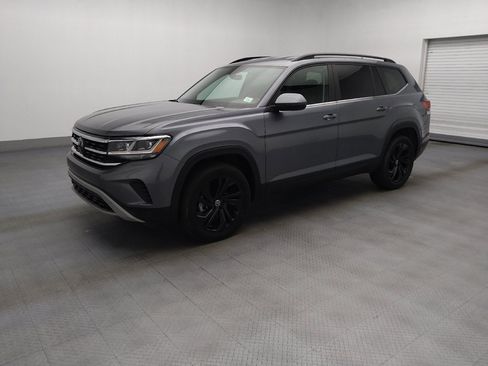 Used 2023 Volkswagen Atlas SE w/ Black Wheel Package FWD image 2