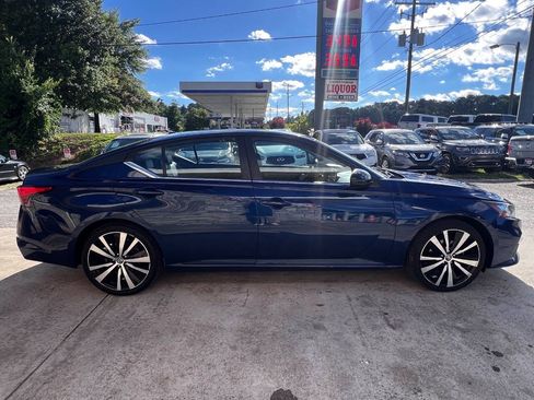 Used 2019 Nissan Altima 2.5 SR FWD image 5
