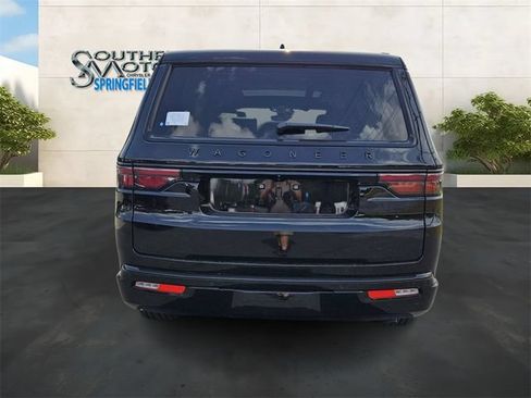 New 2025 Jeep Wagoneer Series II w/ Convenience Group I AWD/4WD image 4