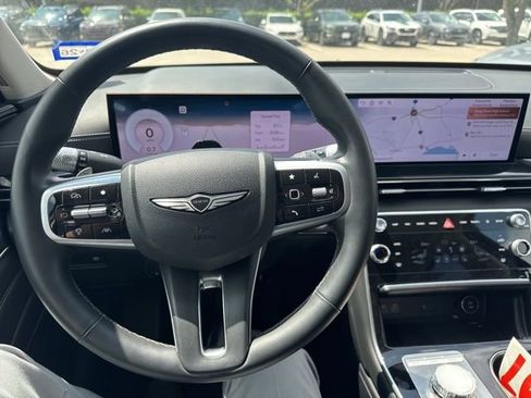 Used 2025 Genesis GV80 2.5T Standard AWD/4WD image 10