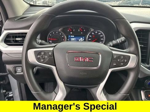 Used 2023 GMC Acadia SLE w/ Driver Convenience Package FWD image 15