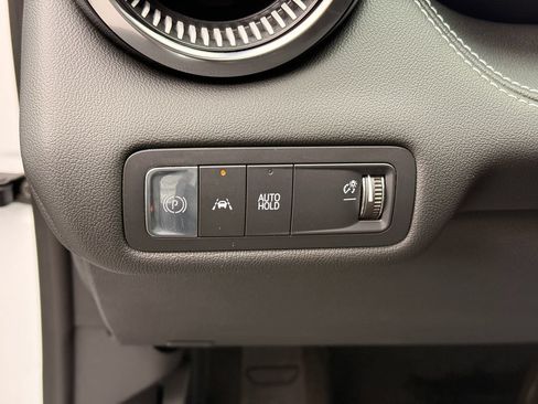 Used 2024 Chevrolet Blazer EV LT AWD/4WD image 25