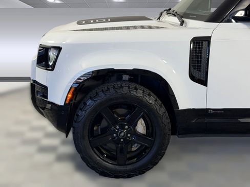 Certified 2021 Land Rover Defender 110 X-Dynamic SE image 11