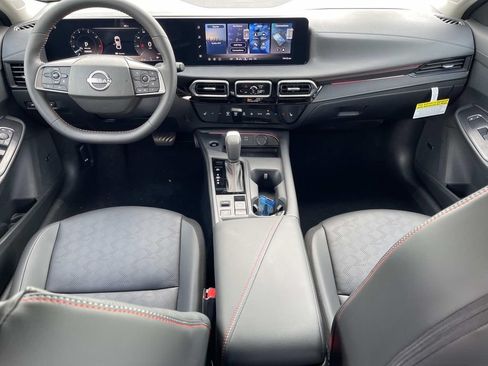 New 2026 Nissan Sentra SR w/ SR Premium Package FWD image 15