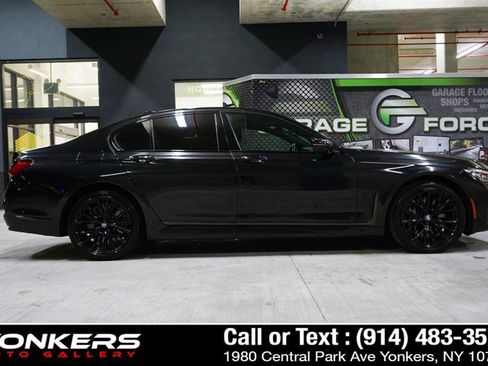 Used 2020 BMW 750i xDrive image 7