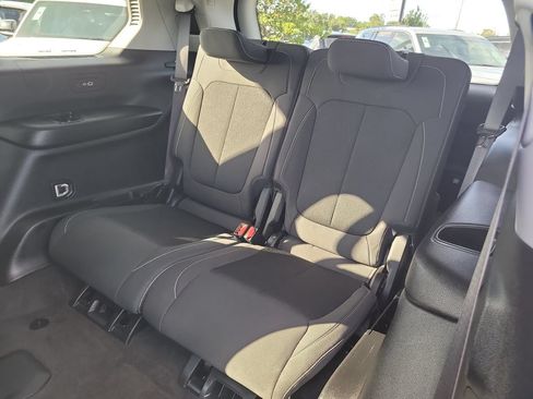 Certified 2022 Jeep Grand Cherokee L Laredo w/ Luxury Tech Group I RWD image 16