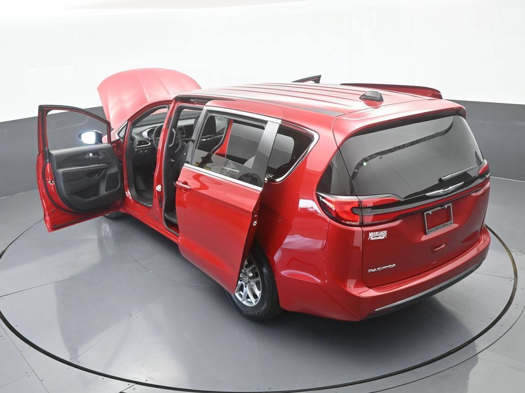 New 2026 Chrysler Pacifica Select FWD image 63