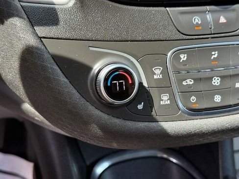 Used 2024 Chevrolet Malibu LT FWD image 22