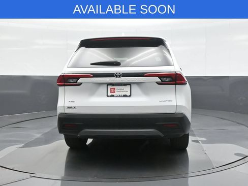 Certified 2024 Toyota Grand Highlander AWD image 6