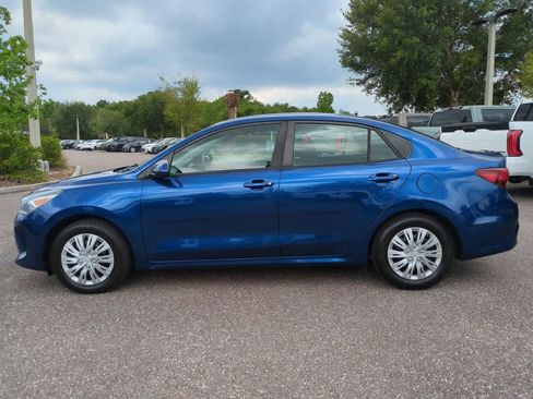Used 2019 Kia Rio S FWD image 3