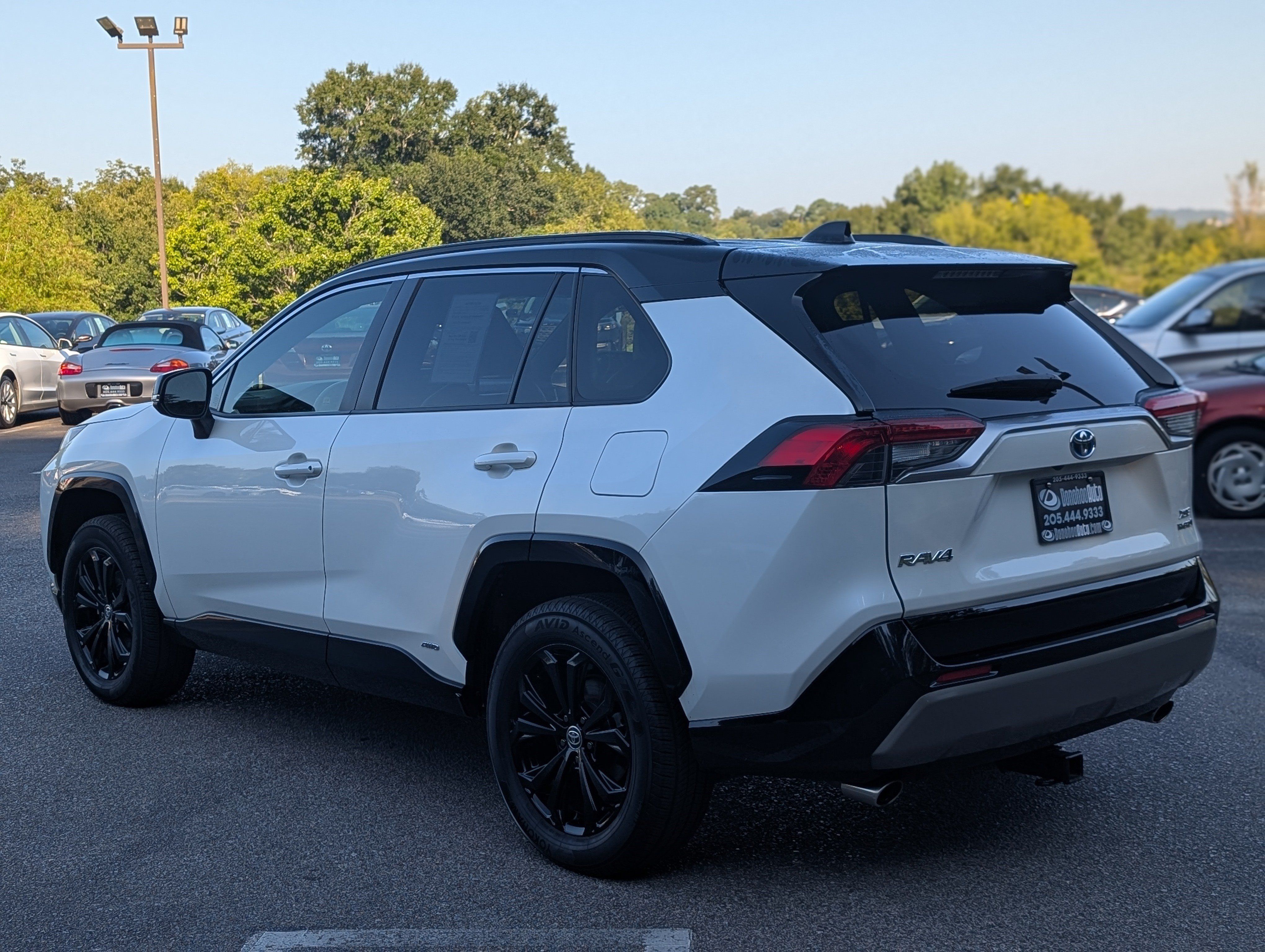 Used 2022 Toyota RAV4 XSE w/ XSE Grade Weather Package AWD/4WD image 7
