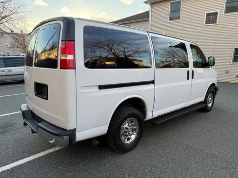 Used 2018 Chevrolet Express 3500 LT w/ LT Preferred Equipment Group image 8