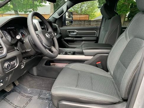 Used 2025 RAM 1500 Big Horn AWD/4WD image 11