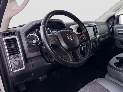 Used 2018 RAM 1500 Big Horn image 3