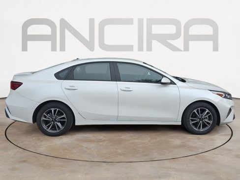 Certified 2024 Kia Forte LXS FWD image 9