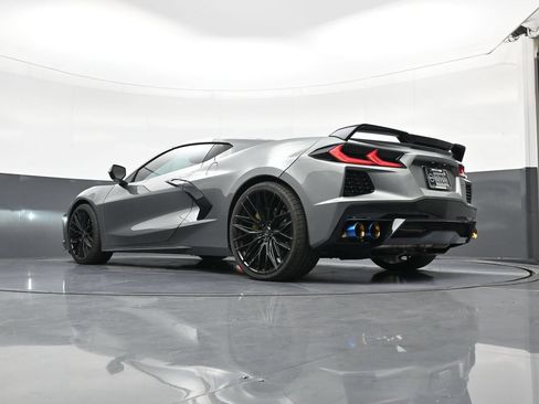 Used 2024 Chevrolet Corvette Stingray Preferred Cpe w/ Z51 Performance Package RWD image 12