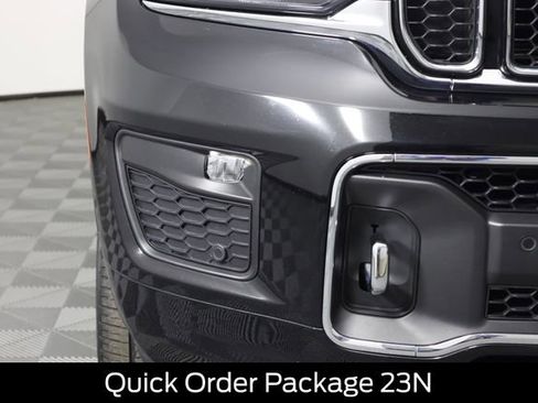 Used 2023 Jeep Grand Cherokee L Overland image 14