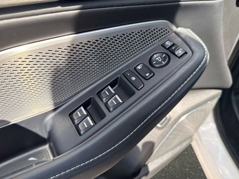 Used 2024 Acura MDX FWD w/ Technology Package image 17