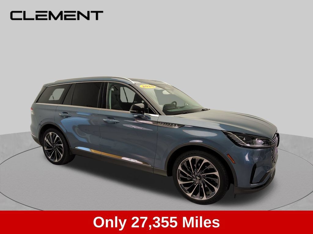 Used 2025 Lincoln Aviator Reserve w/ Equipment Group 201A AWD/4WD image 8
