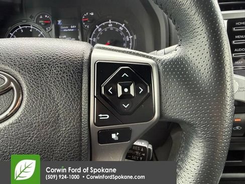 Used 2021 Toyota 4Runner SR5 AWD/4WD image 23