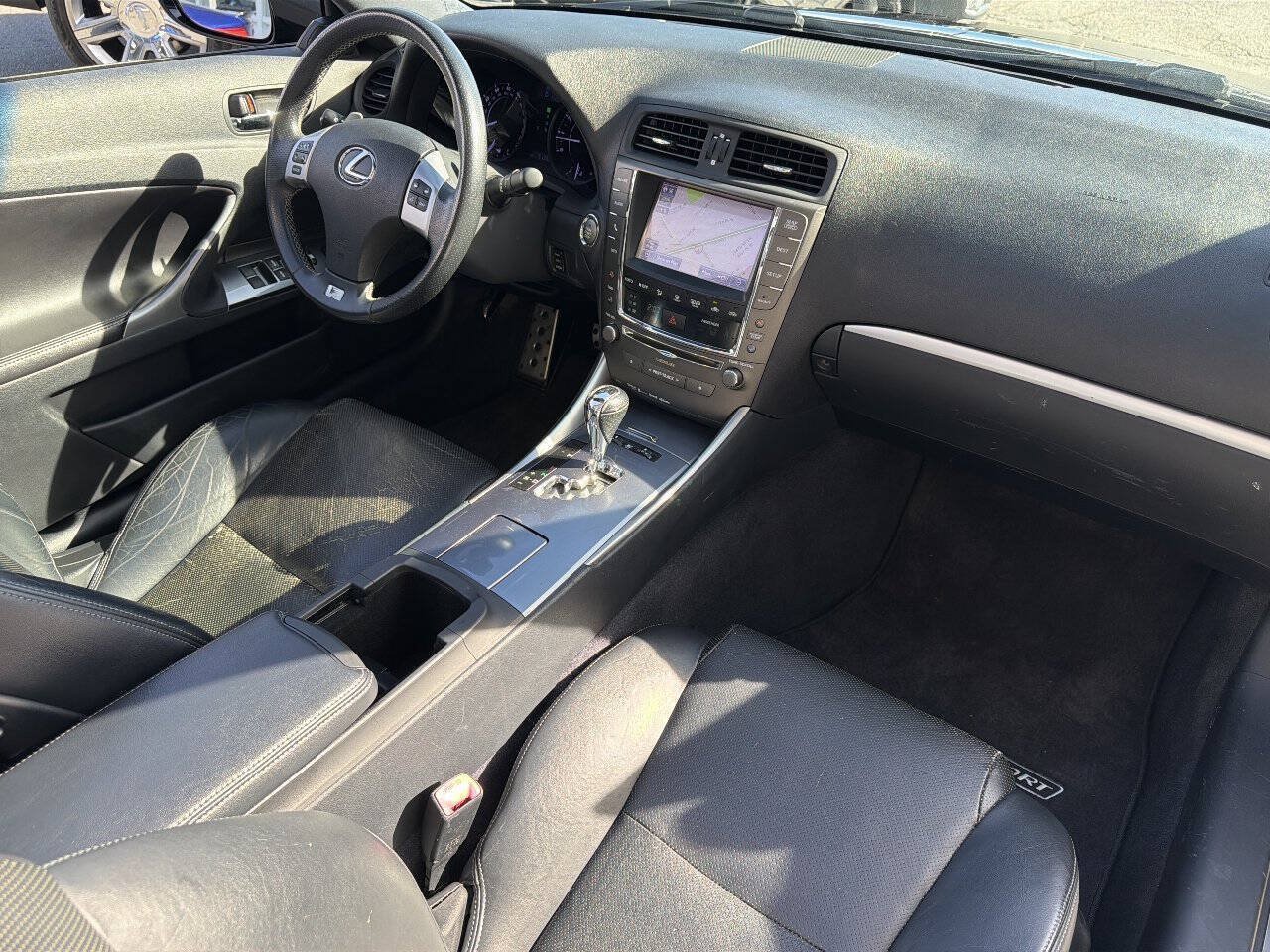 Used 2013 Lexus IS 250C RWD image 16