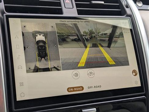 New 2025 Land Rover Discovery S image 13