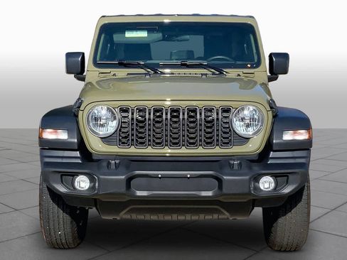Used 2026 Jeep Wrangler Sport AWD/4WD image 4