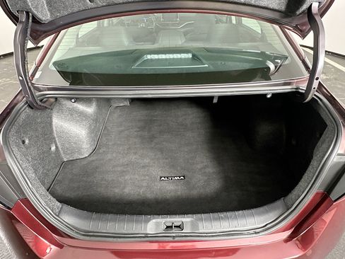 Used 2025 Nissan Altima 2.5 SV image 26