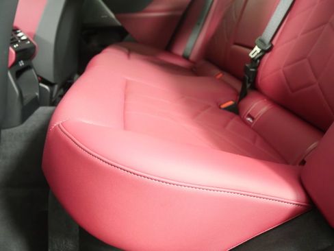 Used 2025 BMW 530i RWD image 12