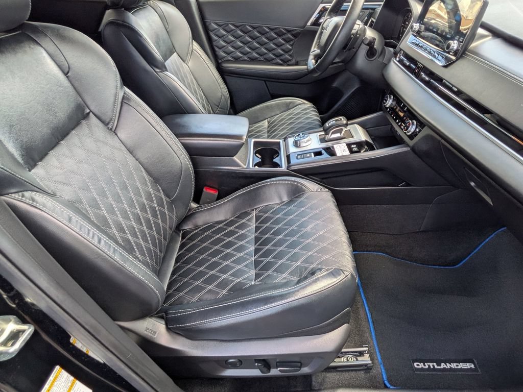 Used 2024 Mitsubishi Outlander SEL AWD/4WD image 20