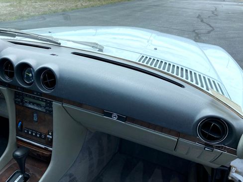 Used 1989 Mercedes-Benz 560 SL image 31