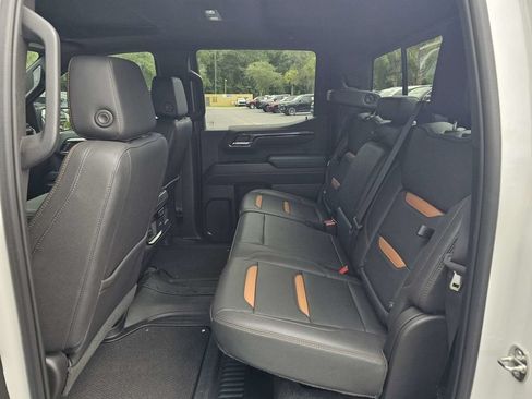 Used 2023 GMC Sierra 1500 AT4 w/ AT4 Premium Package AWD/4WD image 14