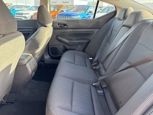 Used 2025 Nissan Altima 2.5 SV image 19