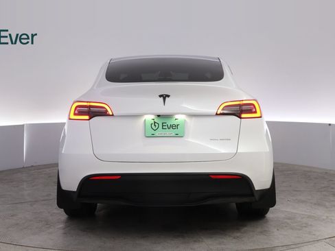 Used 2023 Tesla Model Y Long Range AWD/4WD image 15