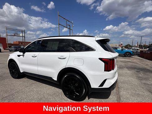 Used 2023 Kia Sorento SX AWD/4WD image 3