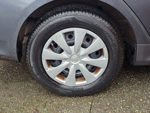 Used 2011 Toyota Corolla LE image 9