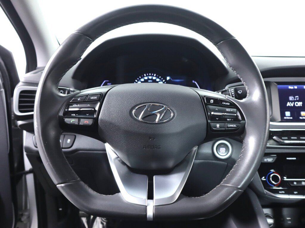 Used 2017 Hyundai Ioniq SEL w/ Tech Package 02 FWD image 11