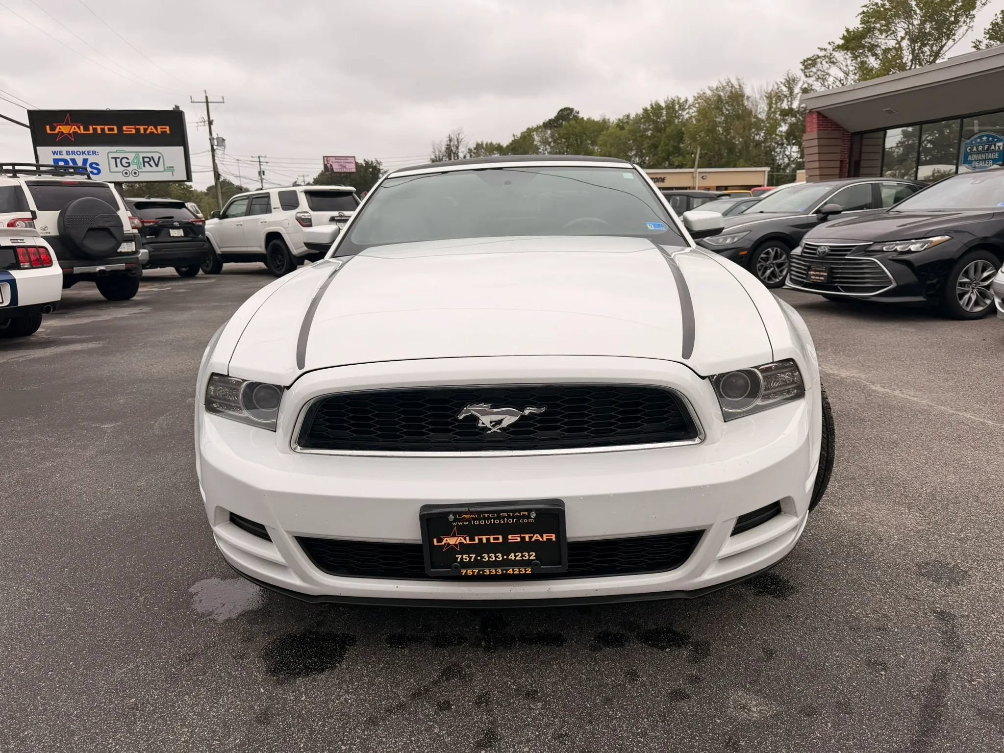Used 2014 Ford Mustang Premium RWD image 13
